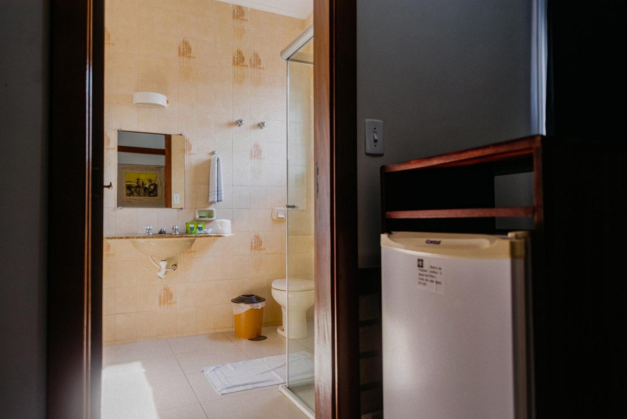 Hotel Sao Charbel 乌巴图巴 外观 照片